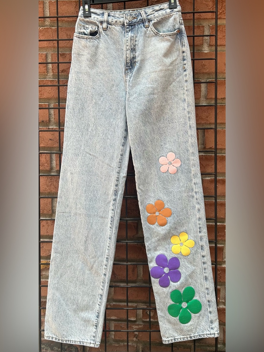 PacSun Light Wash 90’s Boyfriend Jeans with Colorful Flowers